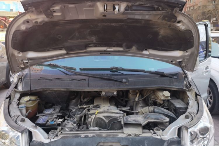 Used JAC Group Refine M5 2017 2.0T Gasoline Dual-Clutch Business Edition Engine Bay