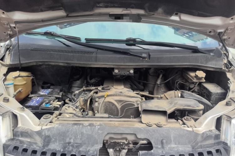 Used JAC Group Refine M5 2017 2.0T Gasoline Dual-Clutch Business Edition Engine Bay