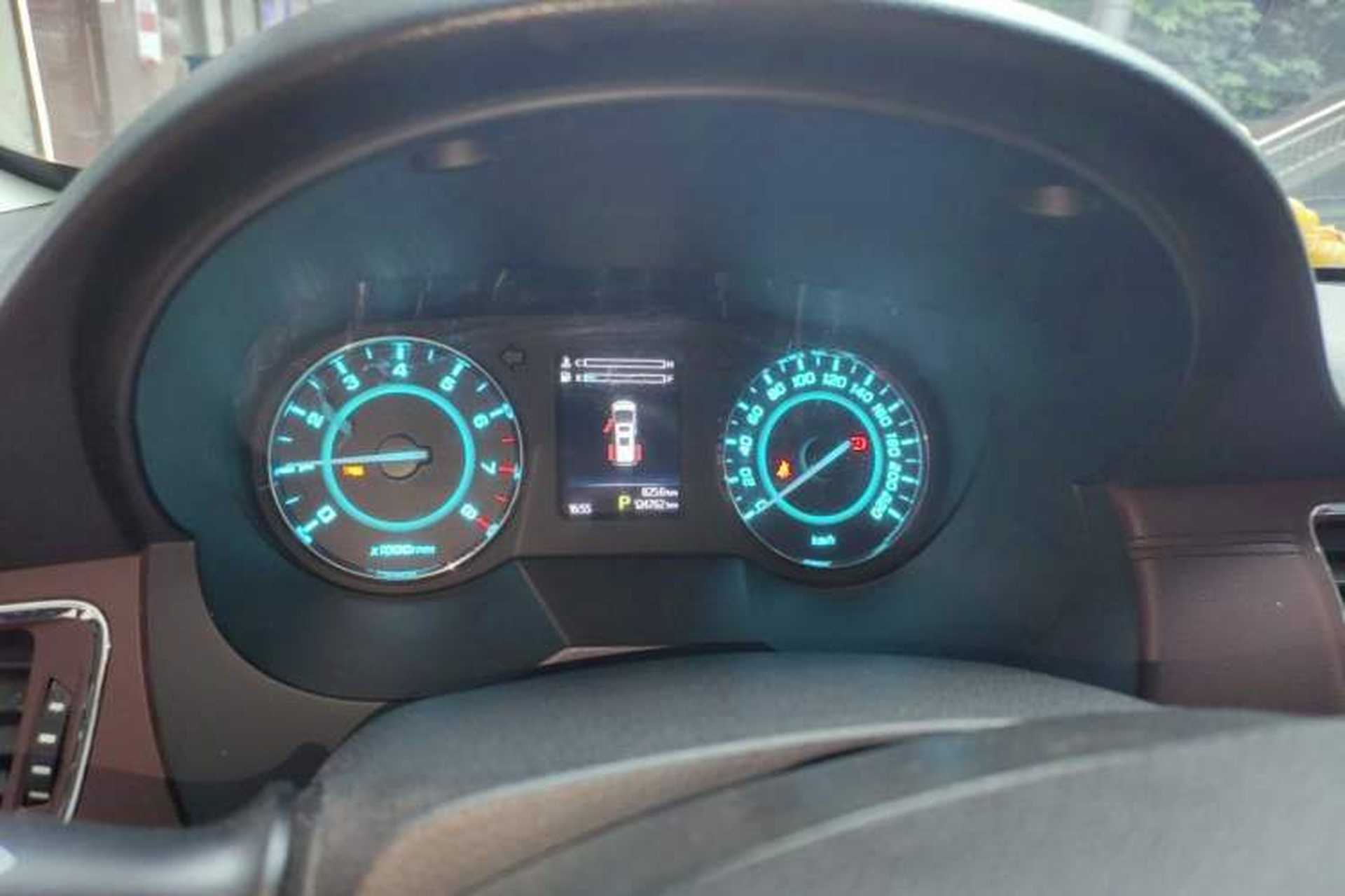 Used JAC Group Refine M5 2017 2.0T Gasoline Dual-Clutch Executive Version Instrument Cluster