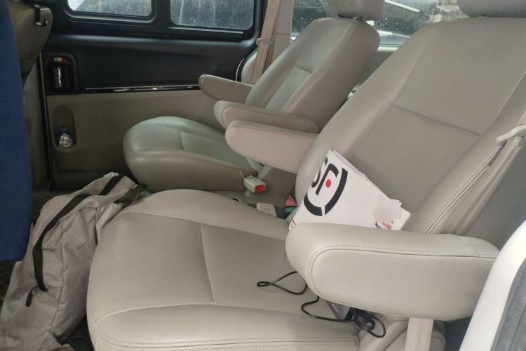 Used JAC Group Refine M5 2017 2.0T Gasoline Dual-Clutch Business Edition Left Rear Seat