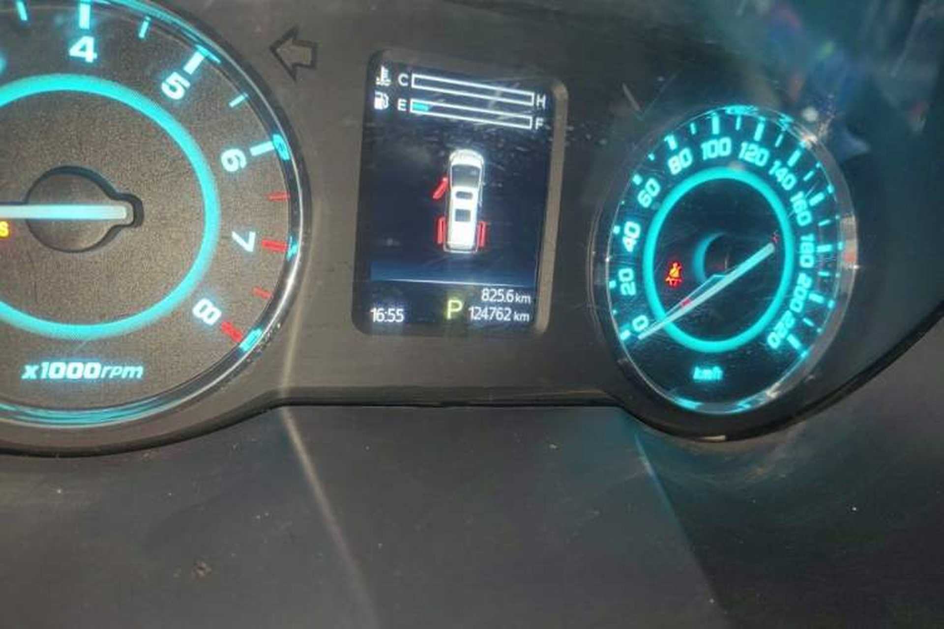 Used JAC Group Refine M5 2017 2.0T Gasoline Dual-Clutch Executive Version Odometer Close Up