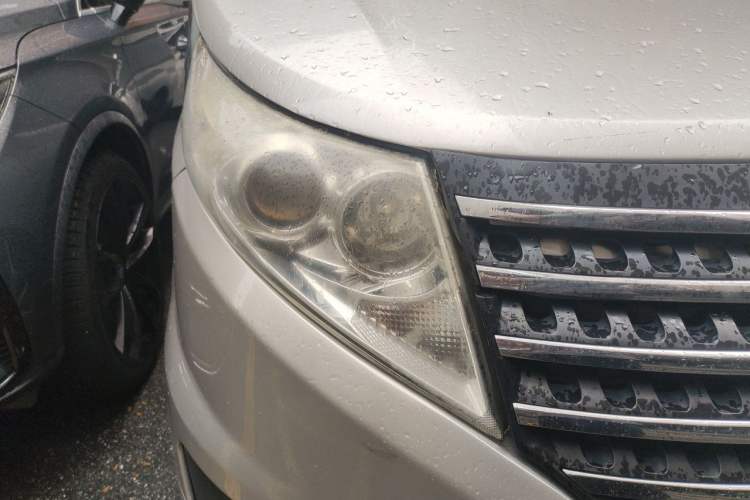 Used JAC Group Refine M5 2017 2.0T Gasoline Dual-Clutch Business Edition Right Front Headlight