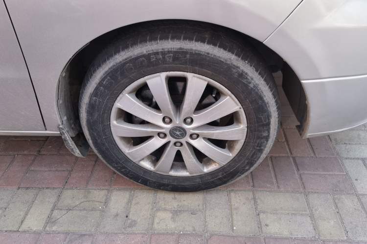 Used JAC Group Refine M5 2017 2.0T Gasoline Dual-Clutch Business Edition Right Front Wheel Hub