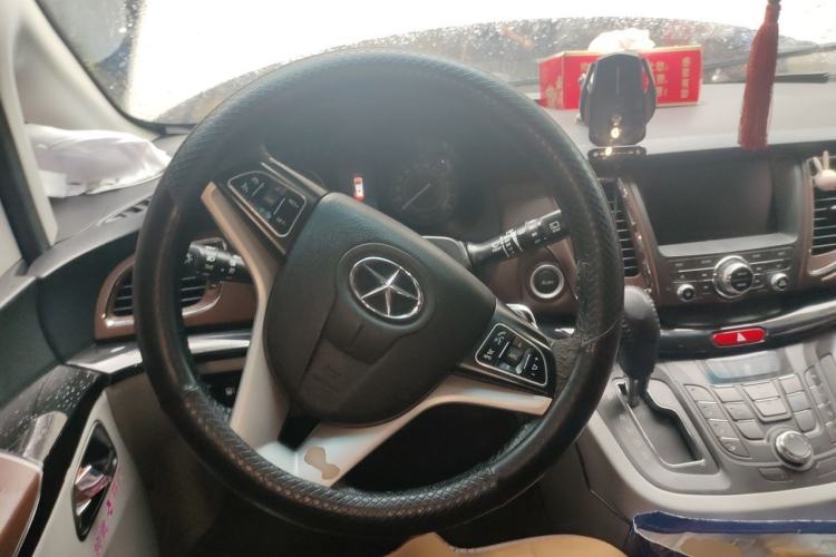 Used JAC Group Refine M5 2017 2.0T Gasoline Dual-Clutch Business Edition Steering Wheel