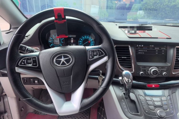 Used JAC Group Refine M5 2017 2.0T Gasoline Dual-Clutch Business Edition Steering Wheel
