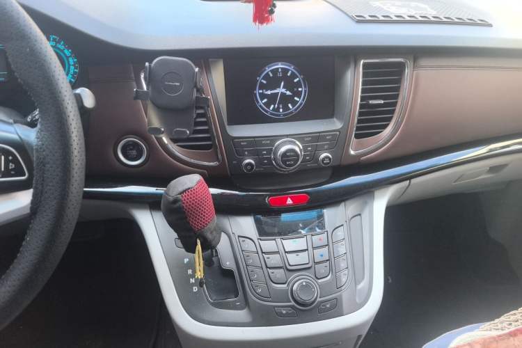 Used JAC Group Refine M5 2017 2.0T Gasoline Automatic Prestige Edition Audio And AC Panel