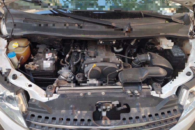 Used JAC Group Refine M5 2017 2.0T Gasoline Manual Business Edition Engine Bay