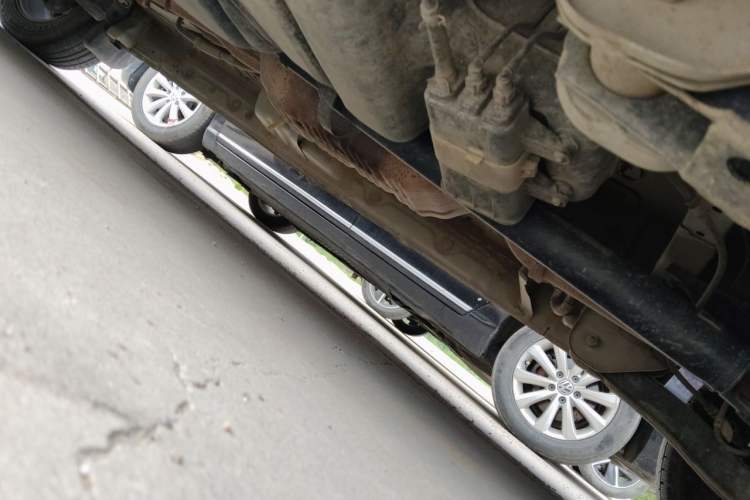 Used JAC Group Refine M5  Chassis Rear Left