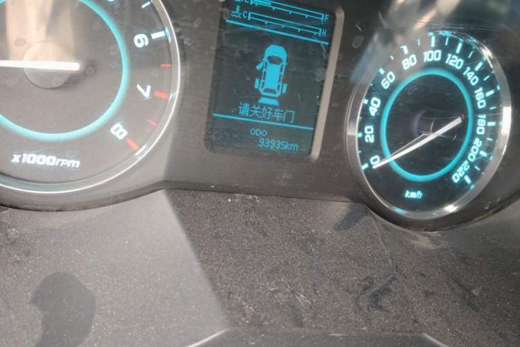 Used JAC Group Refine M5  Odometer Close Up