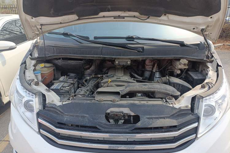 Used JAC Group Refine M5 2019 2.0T Gasoline Dual-Clutch Business Edition Engine Bay