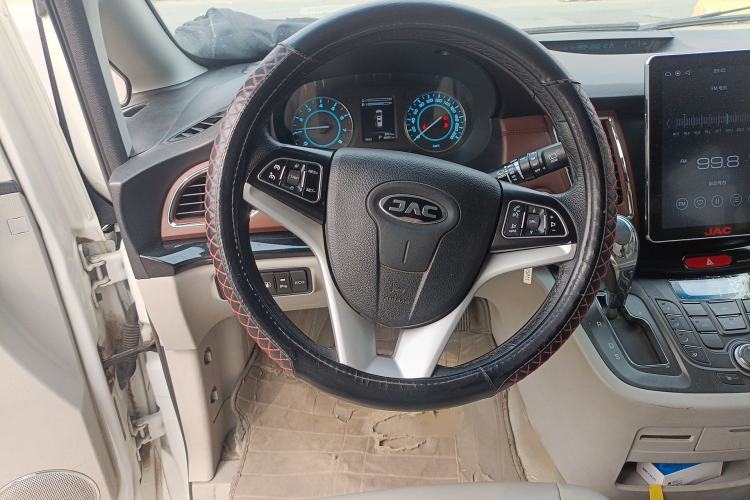 Used JAC Group Refine M5 2019 2.0T Gasoline Dual-Clutch Business Edition Steering Wheel