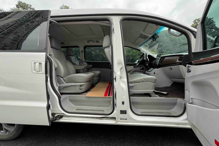 Used JAC Group Refine M5 2021 2.0T Diesel Manual Transmission China VI Standard Interior 6