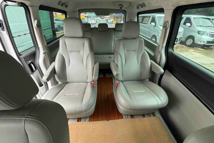 Used JAC Group Refine M5 2021 2.0T Diesel Manual Transmission China VI Standard Interior 8