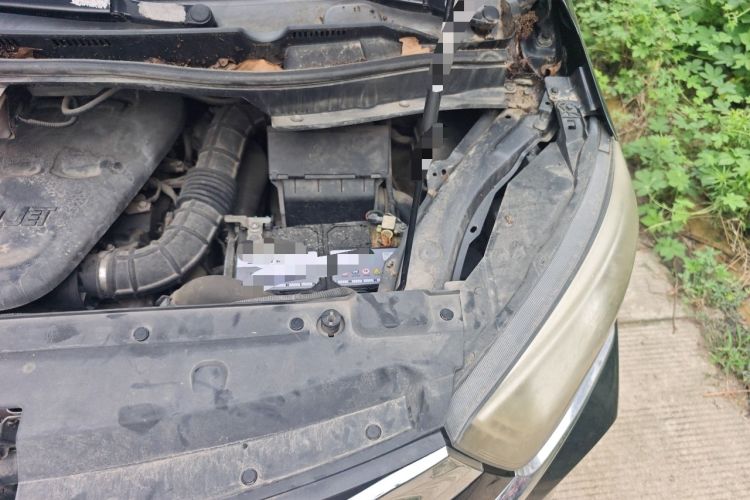 Used JAC Group Refine M6 2018 2.0T Prestige Version Engine Bay Left