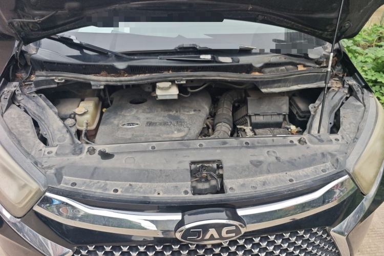 Used JAC Group Refine M6 2018 2.0T Prestige Version Engine Bay