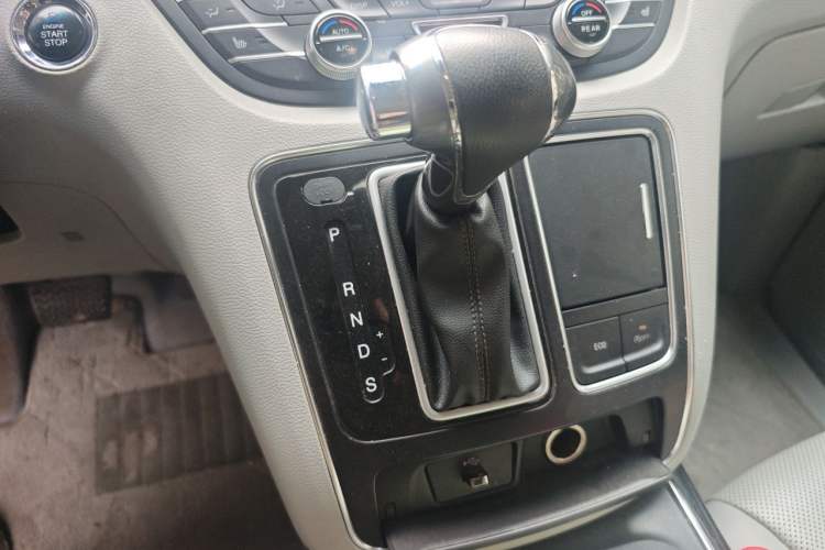 Used JAC Group Refine M6 2018 2.0T Prestige Version Gear Lever