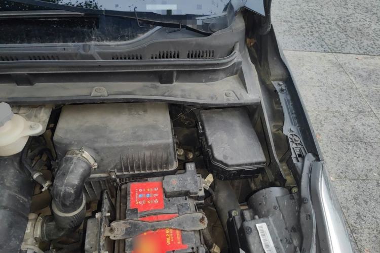 Used JAC Group Refine R3 2018 1.6L Manual Luxury Smart Model Engine Bay Left