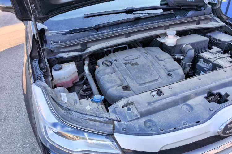 Used JAC Group Refine R3 2018 1.6L Manual Luxury Smart Model Engine Bay Right