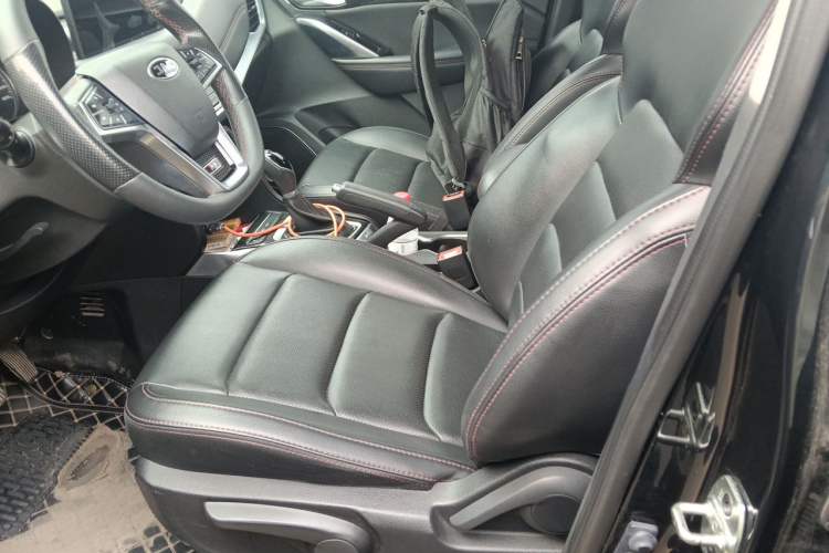 Used JAC Group Refine R3 2018 1.6L CVT Luxury Smart Model Left Front Seat