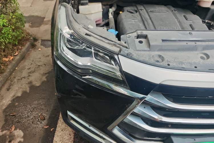 Used JAC Group Refine R3 2018 1.6L Manual Comfort Model Right Front Headlight