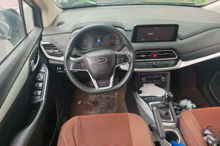 Used JAC Group Refine R3 2018 1.6L Manual Comfort Model Steering Wheel