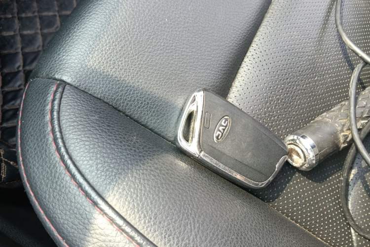 Used JAC Group Refine R3 2018 1.6L CVT Luxury Smart Model Vehicle Key