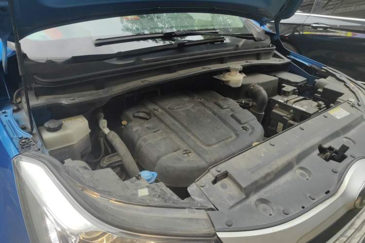 Used JAC Group Refine R3 2018 1.6L Manual Luxury Sunroof Model Engine Bay Right
