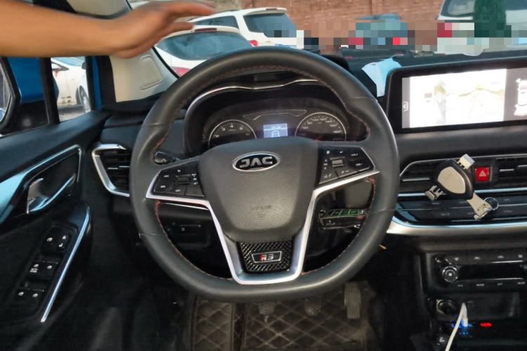 Used JAC Group Refine R3 2018 1.6L Manual Luxury Sunroof Model Steering Wheel