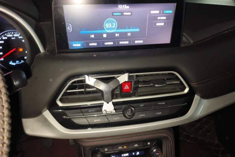 Used JAC Group Refine R3 2018 1.6L Manual Luxury Model Audio And AC Panel