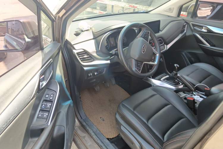 Used JAC Group Refine R3 2018 1.6L Manual Luxury Sunroof Model Driver Seat