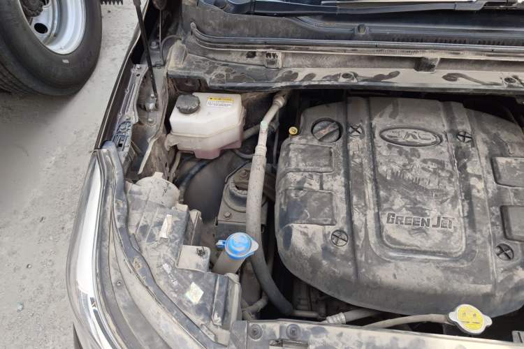 Used JAC Group Refine R3 2018 1.6L Manual Luxury Sunroof Model Engine Bay Right