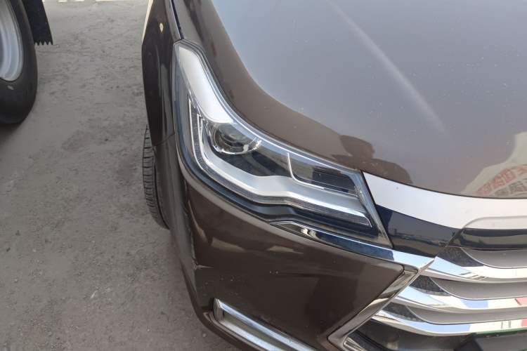 Used JAC Group Refine R3 2018 1.6L Manual Luxury Sunroof Model Right Front Headlight