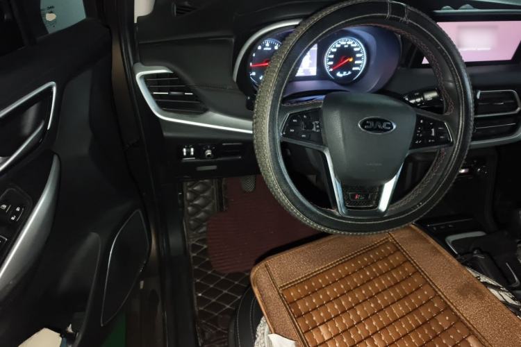 Used JAC Group Refine R3 2018 1.6L Manual Luxury Model Steering Wheel