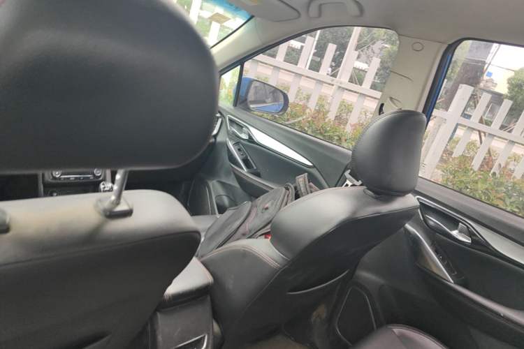 Used JAC Group Refine R3 2018 1.6L Manual Luxury Sunroof Model Headliner