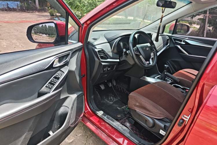 Used JAC Group Refine R3 2018 1.6L Manual Luxury Smart Model Driver Seat