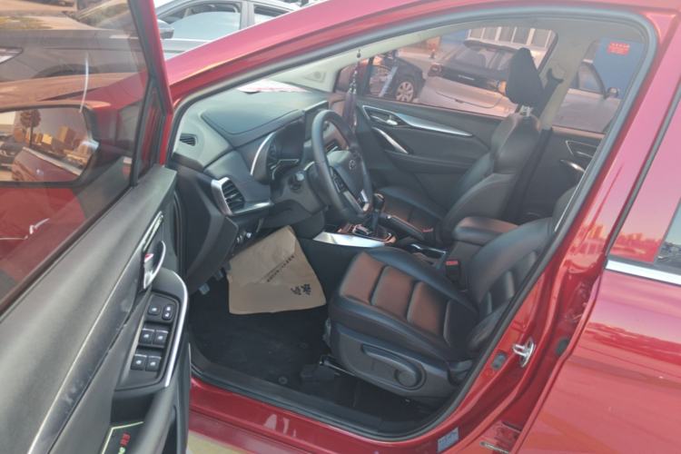 Used JAC Group Refine R3 2018 1.6L Manual Luxury Smart Model Driver Seat