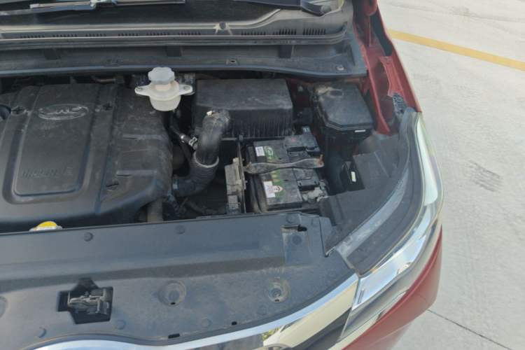 Used JAC Group Refine R3 2018 1.6L Manual Luxury Smart Model Engine Bay Left