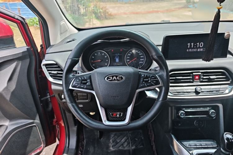 Used JAC Group Refine R3 2018 1.6L Manual Luxury Smart Model Steering Wheel