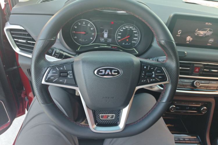 Used JAC Group Refine R3 2018 1.6L Manual Luxury Smart Model Steering Wheel