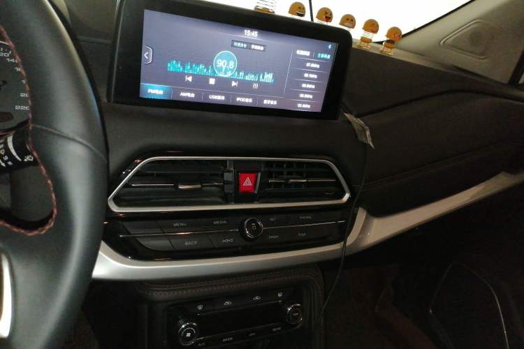 Used JAC Group Refine R3 2018 1.6L Manual Luxury Model Audio And AC Panel