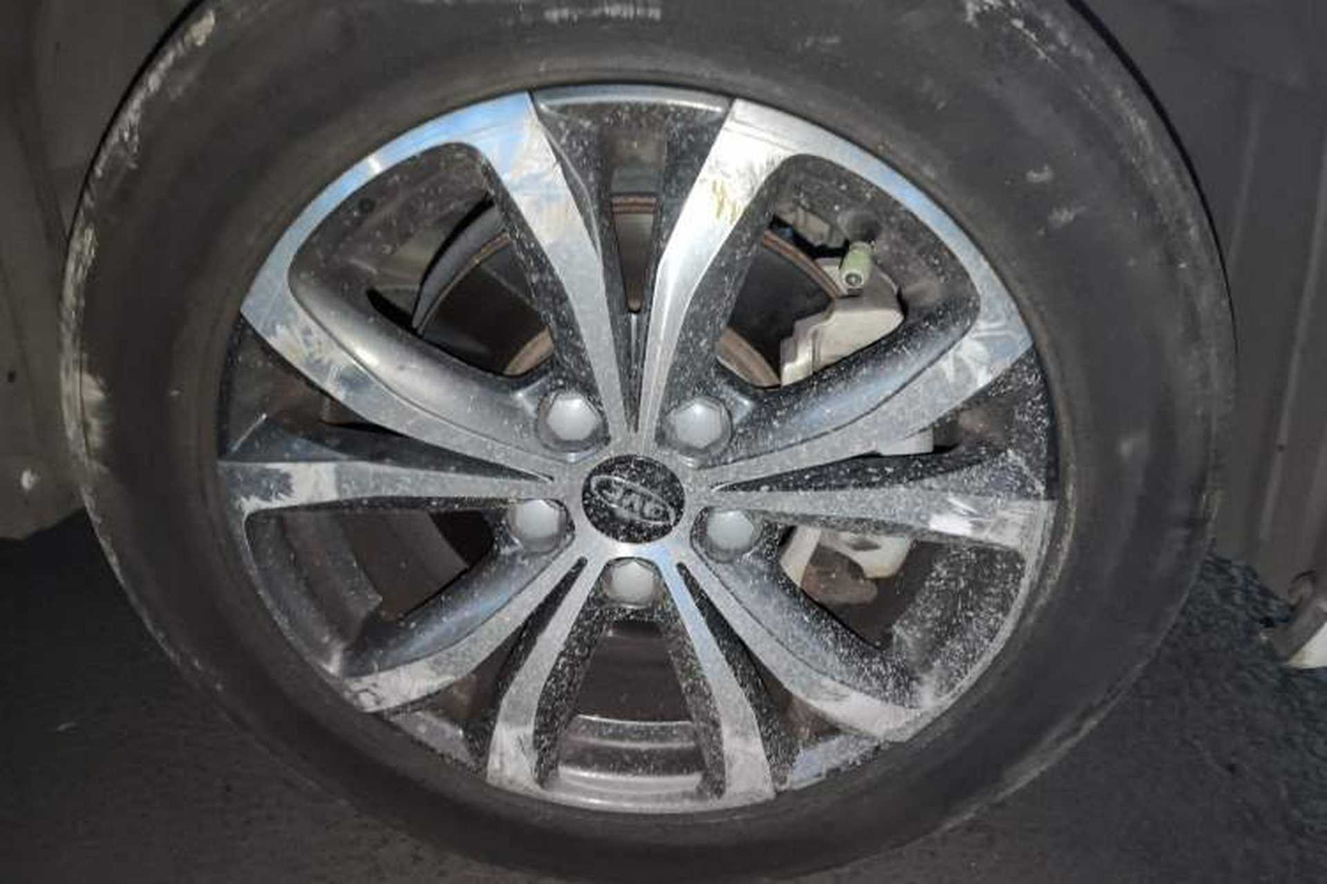 Used JAC Group Refine R3 2018 1.6L CVT Luxury Model Exterior 1
