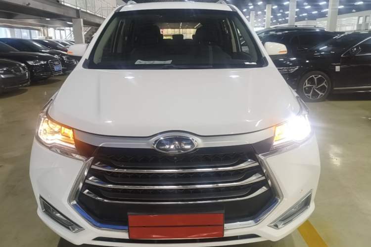 Used JAC Group Refine R3 2018 1.6L Manual Luxury Smart Model Front