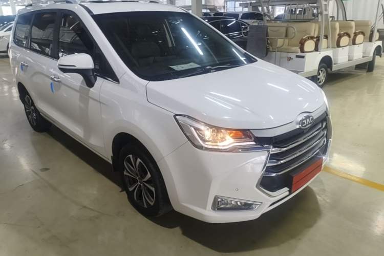 Used JAC Group Refine R3 2018 1.6L Manual Luxury Smart Model Front Right 45 Deg