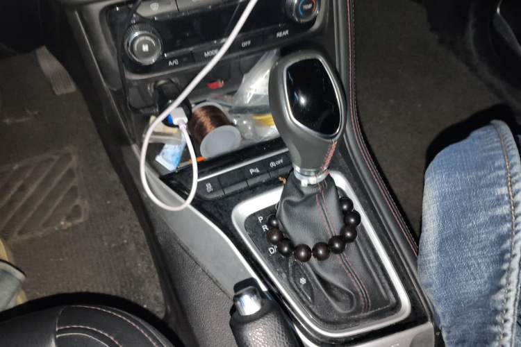 Used JAC Group Refine R3 2018 1.6L CVT Luxury Model Gear Lever