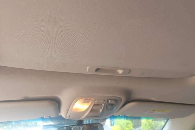 Used JAC Group Refine R3 2018 1.6L Manual Luxury Sunroof Model Headliner