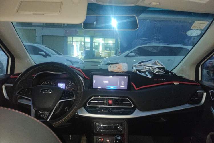 Used JAC Group Refine R3 2018 1.6L Manual Luxury Model Headliner