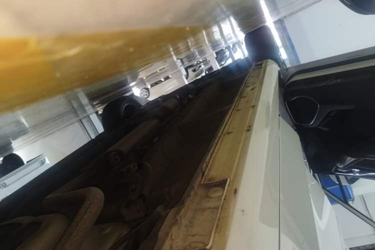 Used JAC Group Refine R3 2018 1.6L Manual Luxury Smart Model Left Side Sill