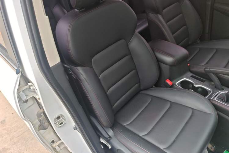 Used JAC Group Refine R3 2018 1.6L Manual Luxury Sunroof Model Right Front Seat