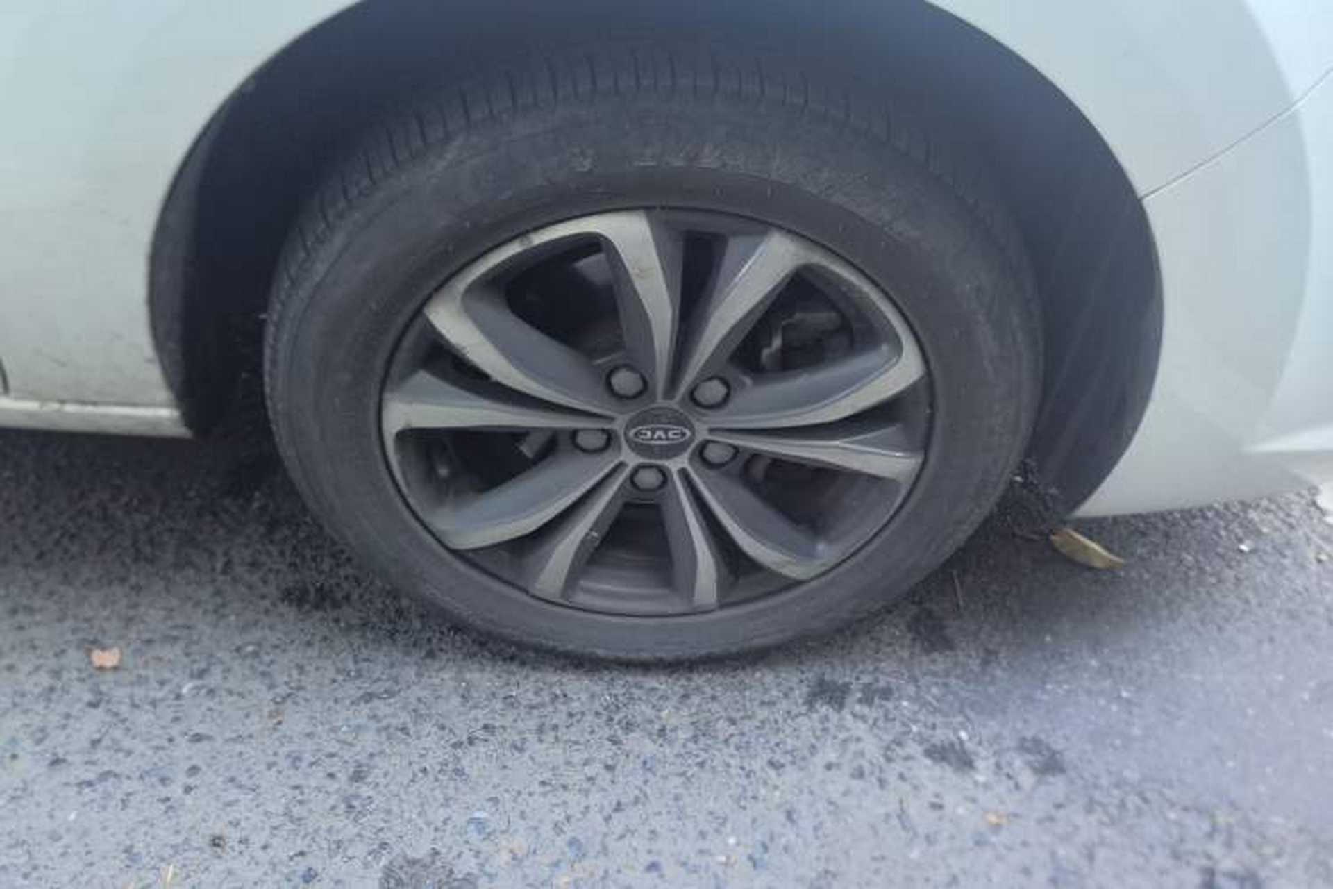 Used JAC Group Refine R3 2018 1.6L Manual Luxury Model Right Front Wheel Hub