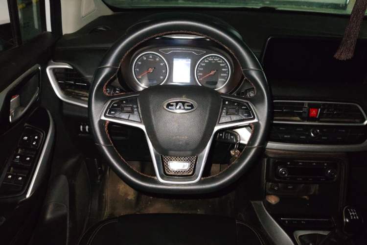 Used JAC Group Refine R3 2018 1.6L Manual Luxury Model Steering Wheel